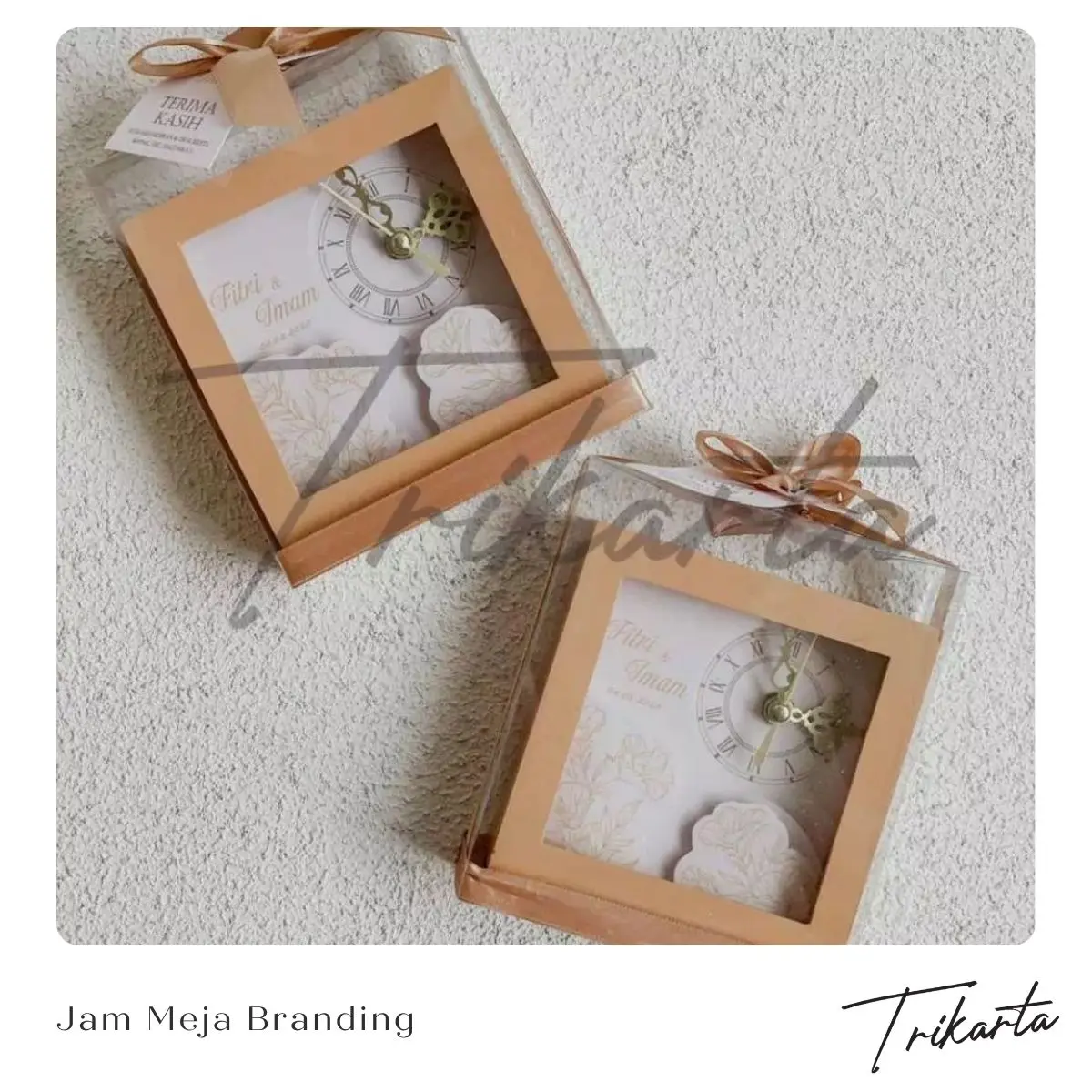 Jam Meja Custom sebagai Media Branding Perusahaan