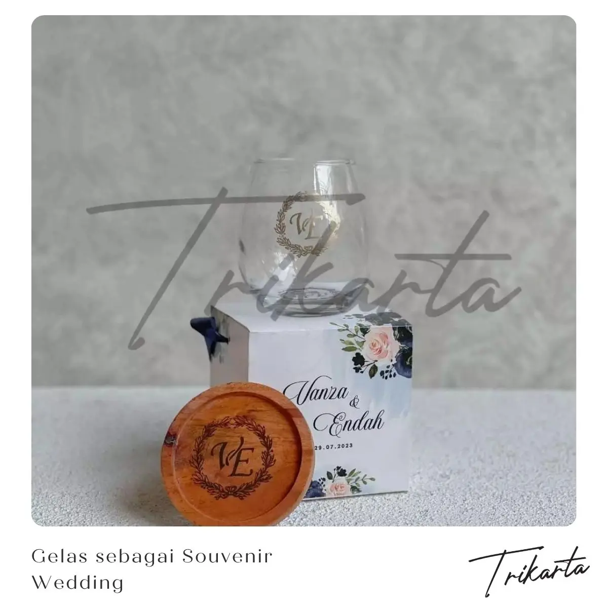 Kenapa Gelas Cocok Dijadikan Souvenir Pernikahan?