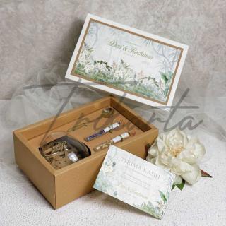 Gelas Kaca Cembung Sendok Mawar 2 Teh Set Packing Box Kraft Selubung Tempel