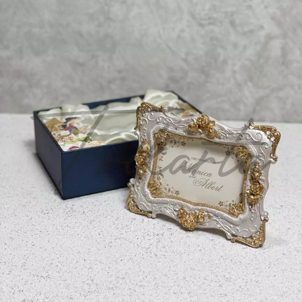 Frame Classic Rose Landscape