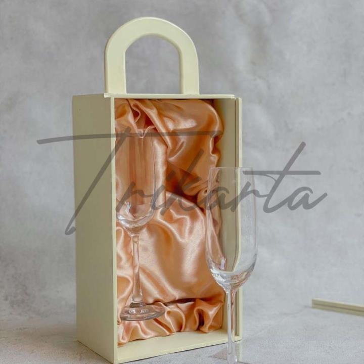 Gelas Kaca Champagne Packing Badan Kayu Tutup Akrilik