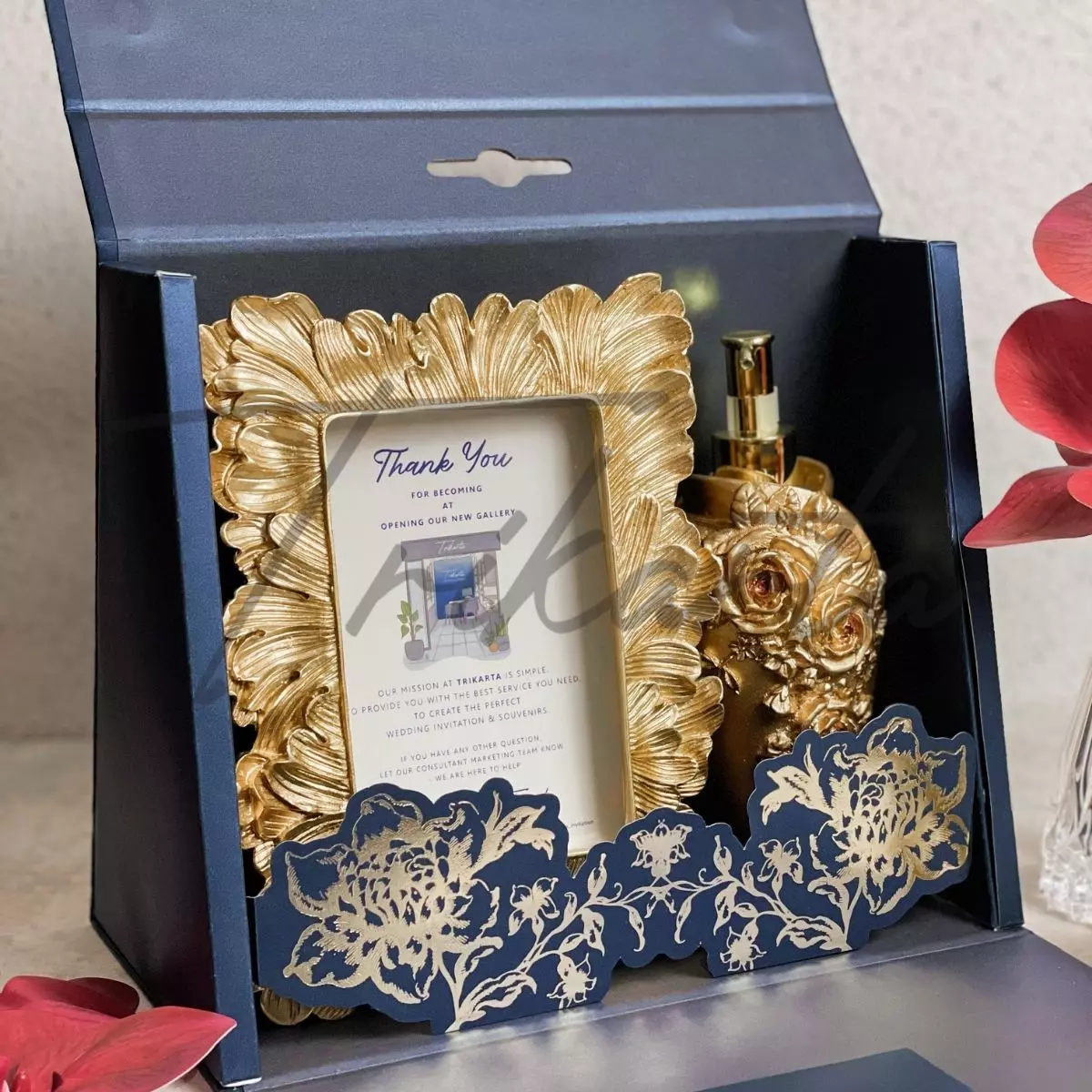 Set Frame dan Botol Handsoap