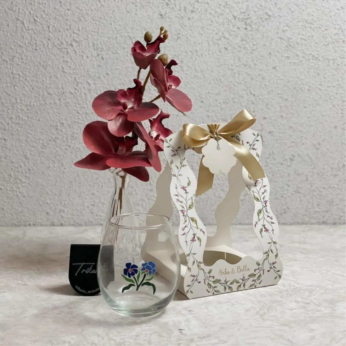 Gelas Kaca Cembung Gagang Ombak M