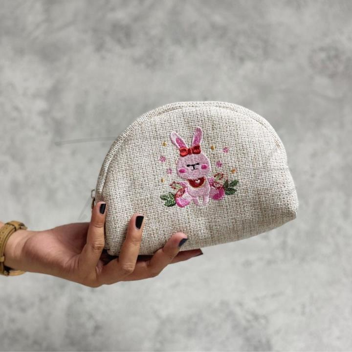 Pouch Lengkung