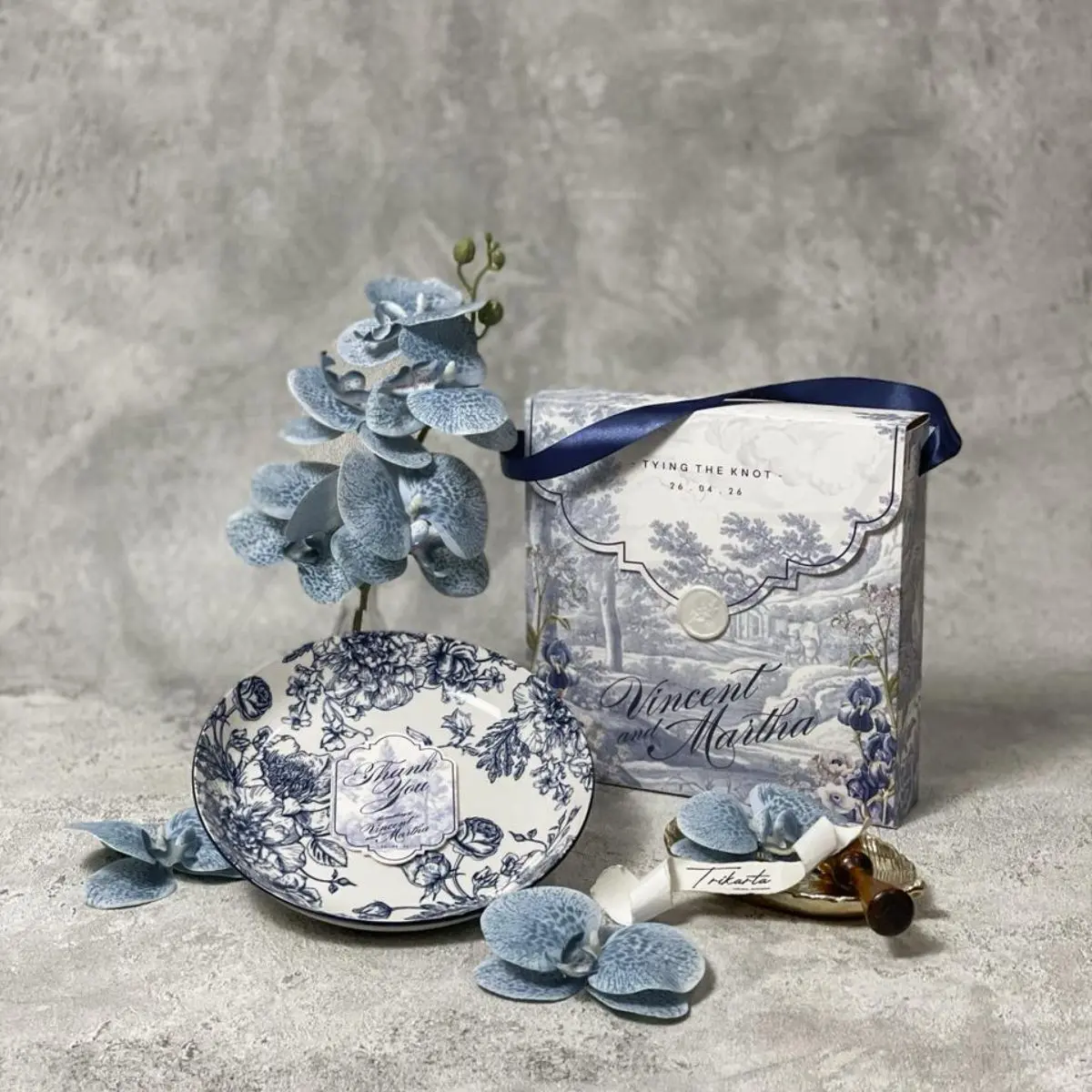 Piring Keramik 8 Inch Motif Random Paperbox
