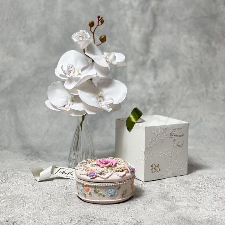 TP Perhiasan Oval Rose Paperbox